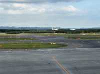 北海道『新千歳空港 展望デッキ』から見渡す大地と航空機