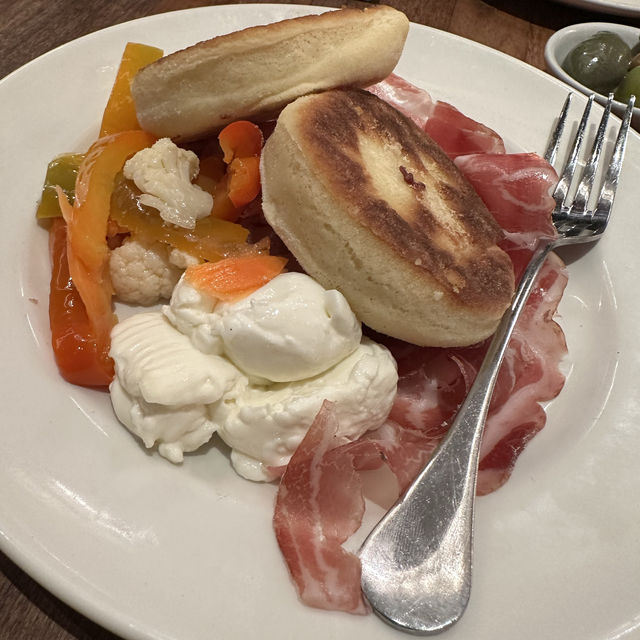 Bocca Di Lupo - Italian food worth the money