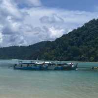 เดินเที่ยวชายหาด เกาะสุรินทร์เหนือ 