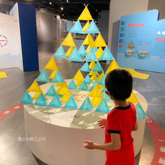 《台北科學教育館｜環型空中木橋》