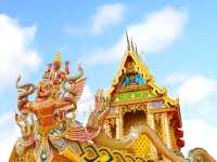 ไปวัดท่ามะกอก  ชมโบสถ์เรือนารายณ์ทรงสุบรรณ