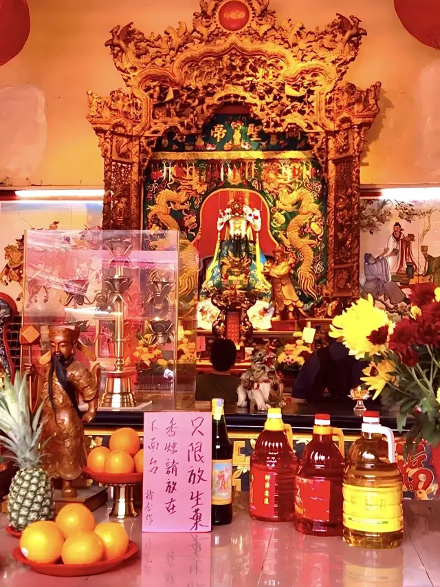 The Beautiful Guan Di Temple Chinatown KL🇲🇾