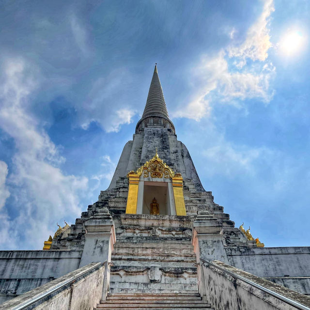 วัดภูเขาทอง อยุธยา