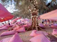 คาเฟ่สีชมพู Tutu Beach พัทยา
