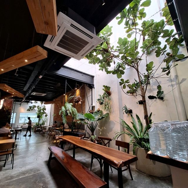 The Maker Cafe: A Hidden Gem
