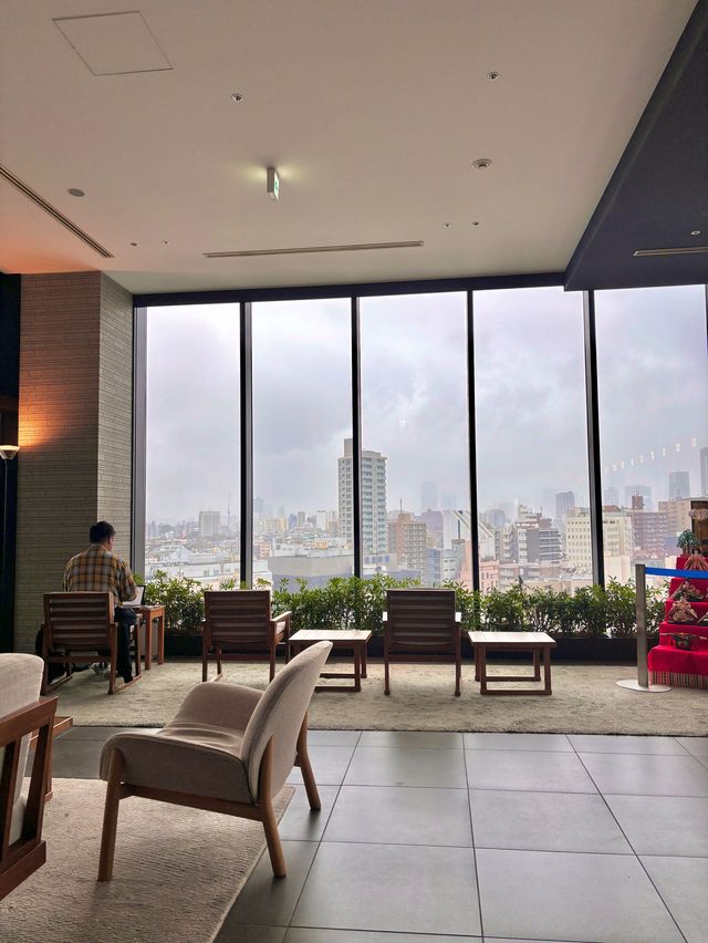 푸릇푸릇한 뷰에서 조식을 즐길 수 있는 도쿄 호텔💛