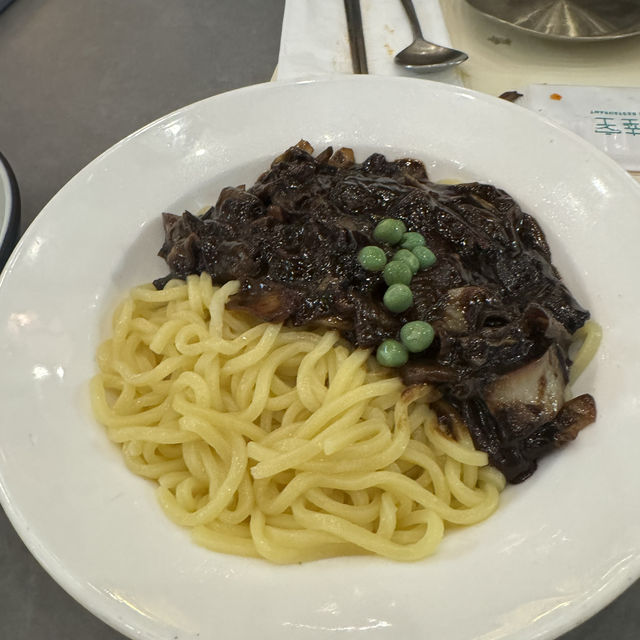 「海陸空」：尖沙咀韓國美食，口碑絕佳