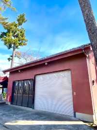 【上鈴木稲荷神社/東京都】赤い屋根が目立つお稲荷様