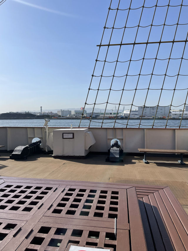 【大阪府】大阪港を周遊する「帆船型観光船サンタマリア」