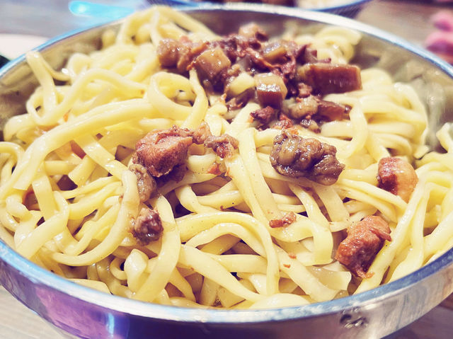 臺中西屯 祖傳爌肉飯（必吃特色美食、人氣平價炒麵牛肉麵、銅板料理、24小時營業、宵夜早餐 午晚餐聚餐首選推薦餐廳）