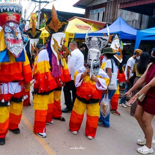 หนึ่งเดียวในโลก เตรียมตัวกันให้พร้อม งานผีตาโขน