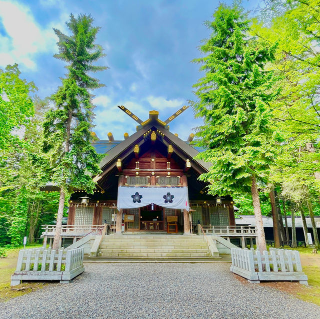Serenity Awaits at Kamikawa-jinja