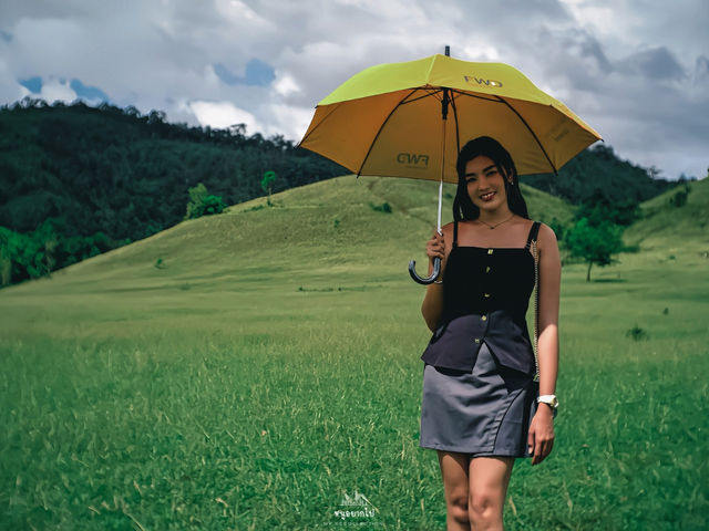 ภูเขาหญ้า จุดแลนด์มาร์ค จังหวัดระนอง