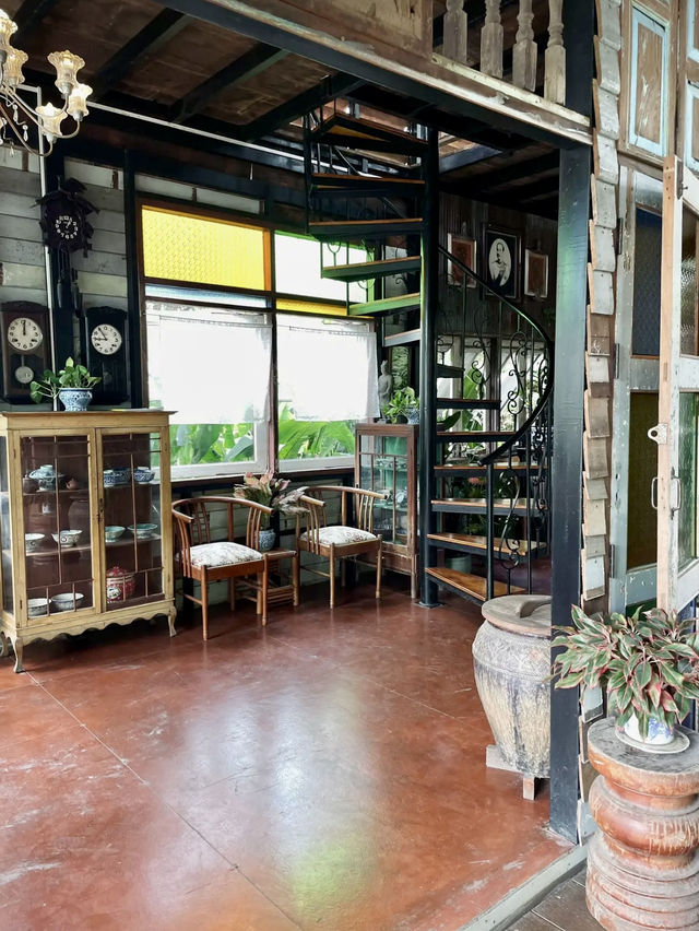 ในคลองคาเฟ่ จังหวัดอยุธยา