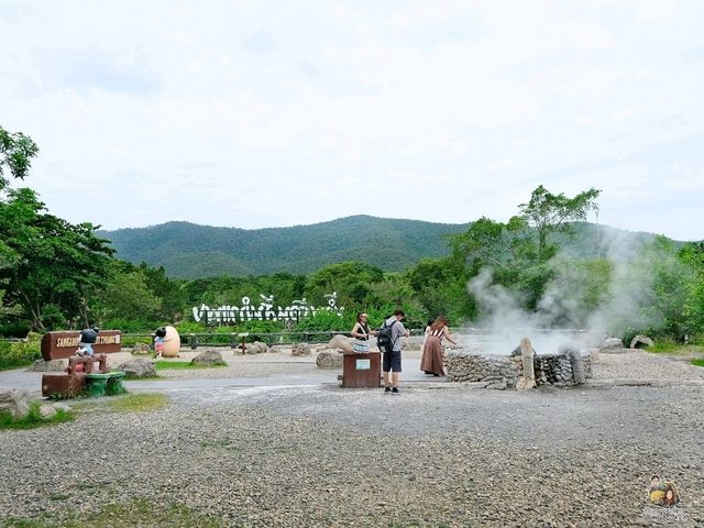 น้ำพุร้อนสันกำแพง เชียงใหม่