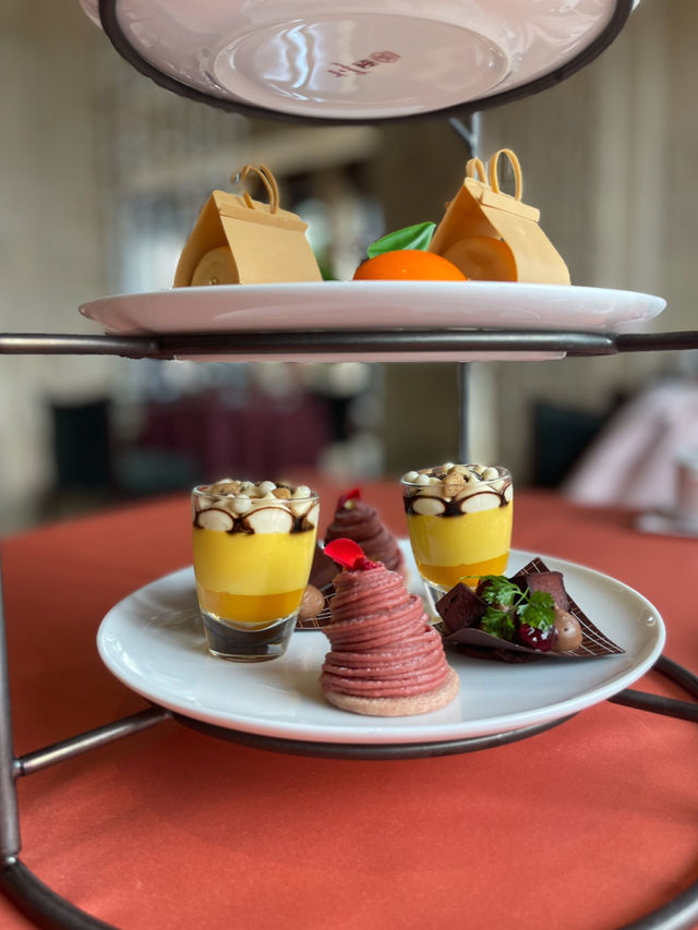 優雅で贅沢なHERMESのアフタヌーンティー🥰🍰🫖✨