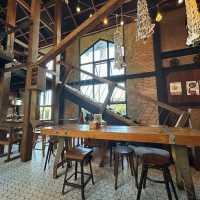 .เติมกาแฟ..คาเฟ่บ้านต้นไม้