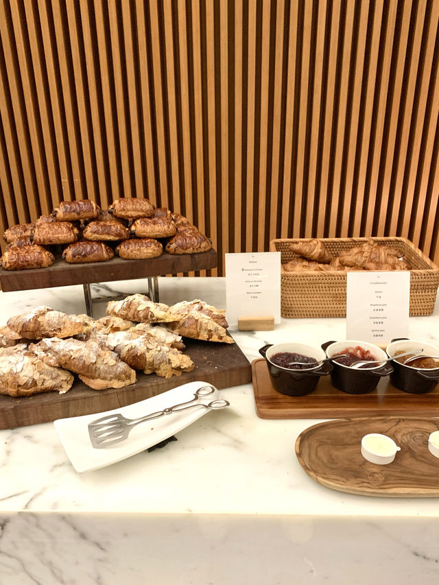 香港　香港観光　ついにThe Wing First Class Loungeにってきたぞ！