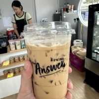 ร้านคาเฟ่ มินิมอล บ่อวิน ”𝓣𝓱𝓮 𝓐𝓷𝓼𝔀𝓮𝓻 “