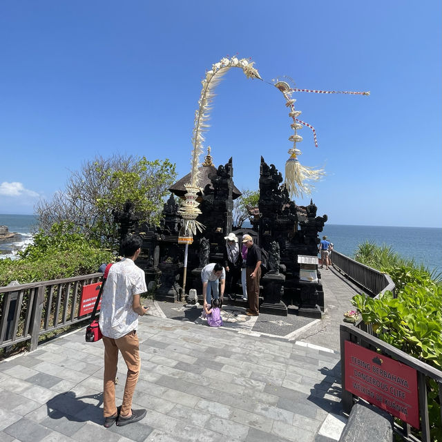 巴都隆博神廟-壯麗景色，建在巨大海蝕洞上的印度教神廟