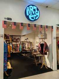 A Haven of Creative Artisan Souvenirs