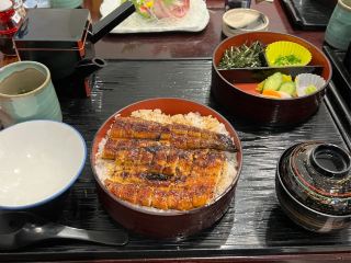 別錯過這裡的鰻魚！