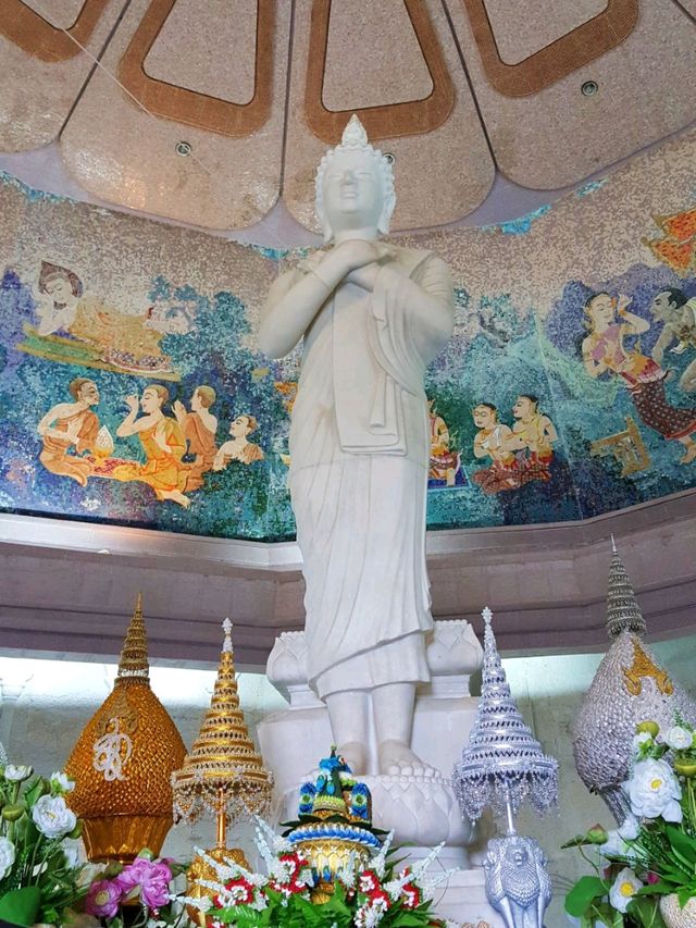 พระมหาธาตุนภเมทนีดล&พระมหาธาตุนภพลภูมิสิริ