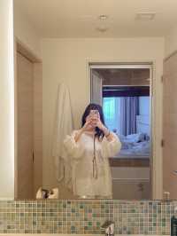 【沖縄】テラスから海が見える広々とした開放的なお部屋。