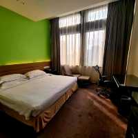  FURAMA RIVERFRONT Club Room 