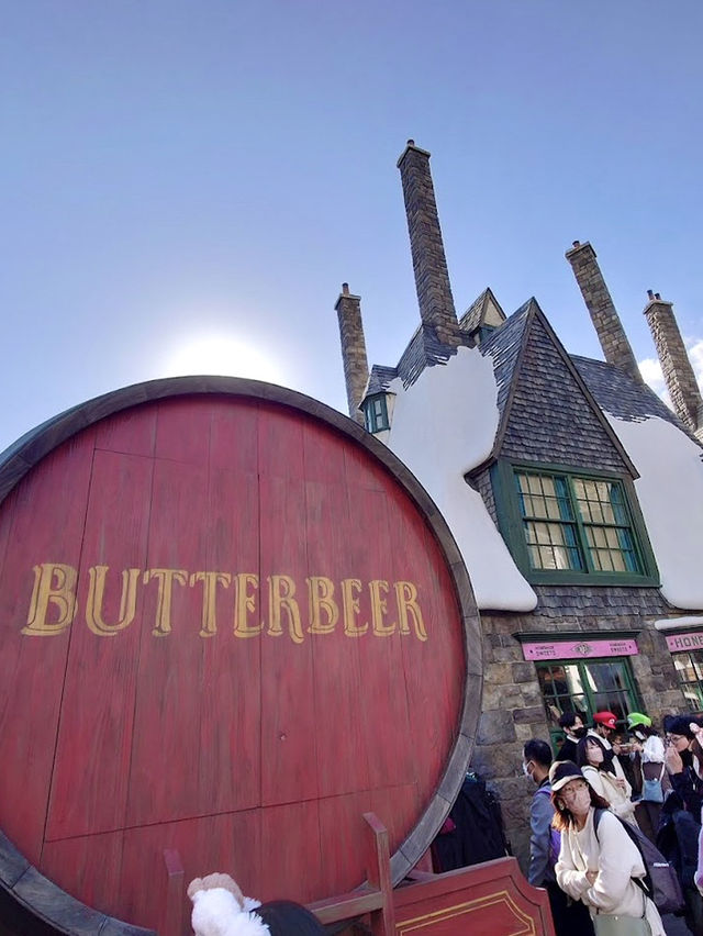 Butterbeer เครื่องดื่มยอดฮิตโซนแฮร์รี่ พอตเตอร์