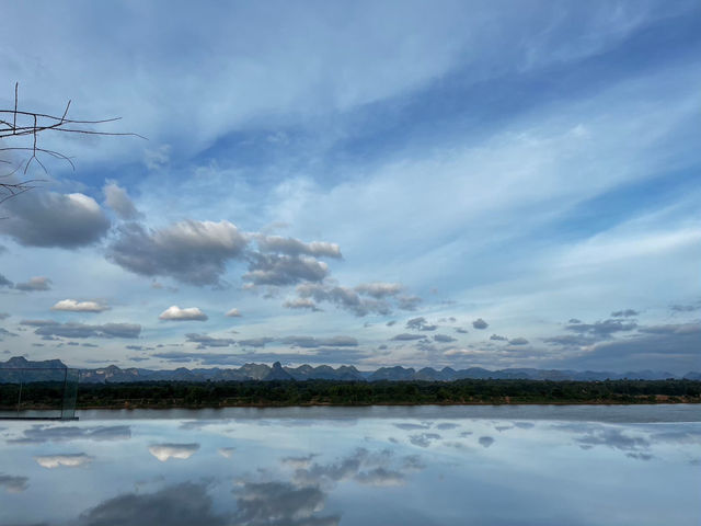 Infinity edge pool Chewakhong