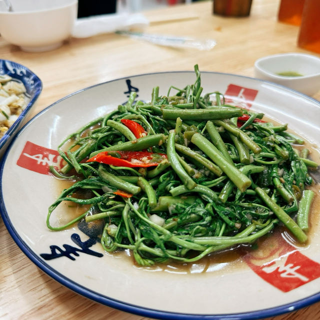 📍朱拉·蟹肉炒飯咖哩炒蟹都好出色🦀