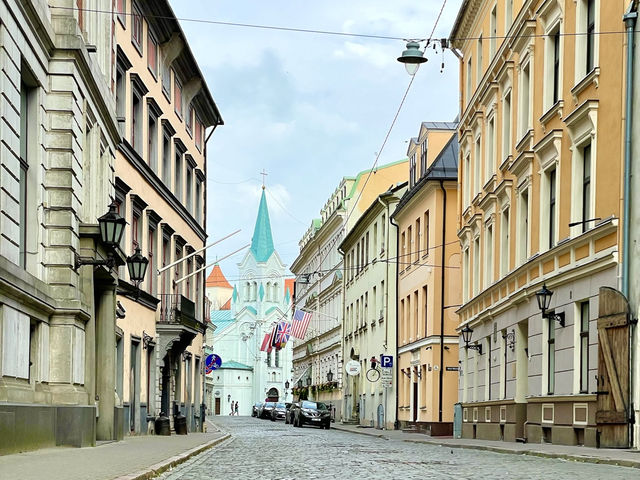 An unforgettable city to explore 🇱🇻👫😎