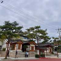 Discover Traditional Korean Living at Bukchon Hanok Village
