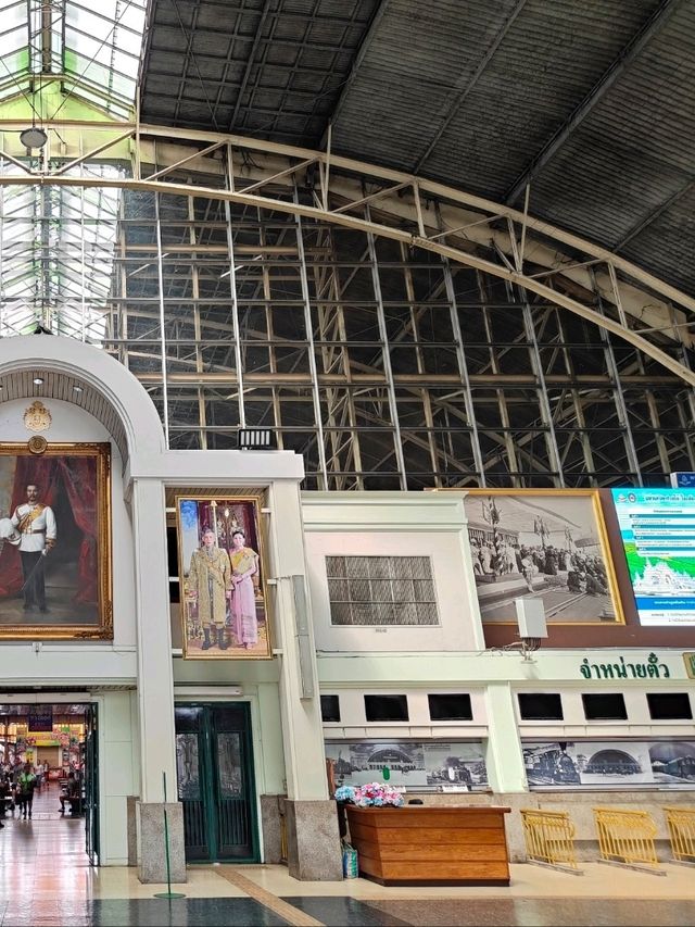 เดินทางแบบคลาสสิคไปกับสถานีรถไฟหัวลำโพง