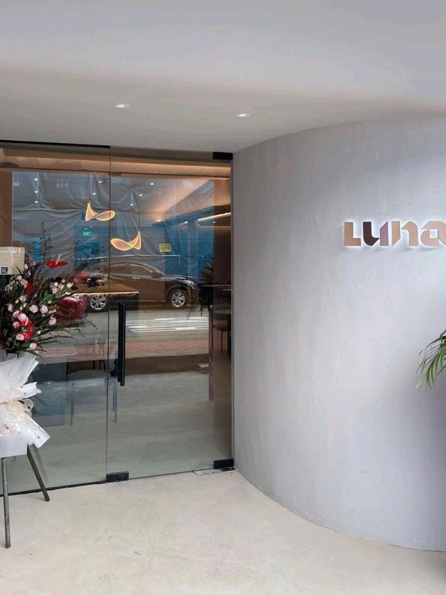 Luna Cafe