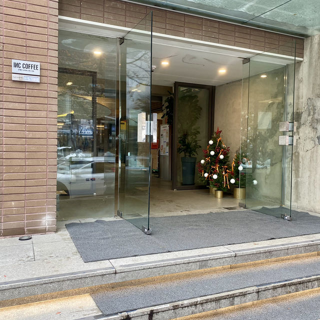원두를 직접 로스팅하는 대형카페, 인크커피