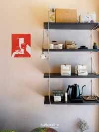 จิบกาแฟในคาเฟ่ย่านตลาดน้อย