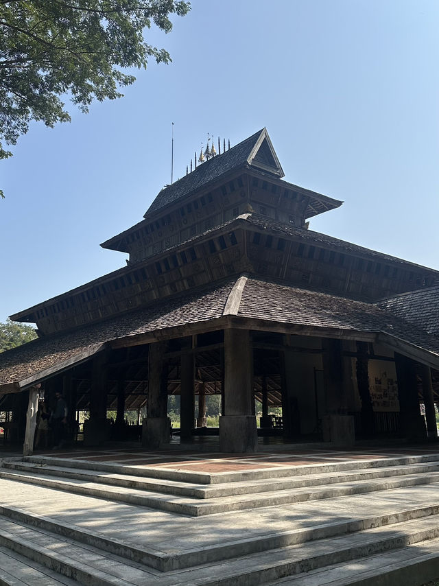 I was AMAZED by the Beauty of Chiang Rai Temples!