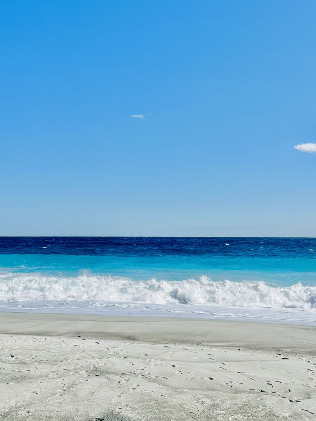 まるで海外みたいな絶景！新島🏝️白ママ断崖