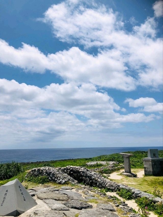 【波照間島にある日本最南端の碑】