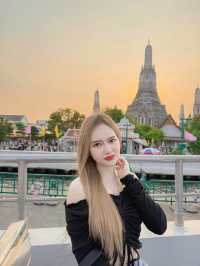 นั่งเรือเจ้าพระยา ชมวิววัดอรุณราชวราราม 