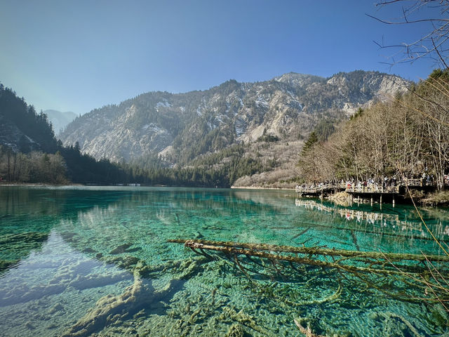 ทะเลสาบที่สวยที่สุดใน “จิ่วจ้ายโกว” ให้ตรงมาที่นี่