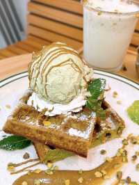🎏Green Waffle新推‼️開心果斑蘭窩夫配開心果雪糕 💚