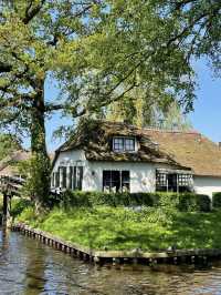 A Fairytale Escape – My Visit to Giethoorn