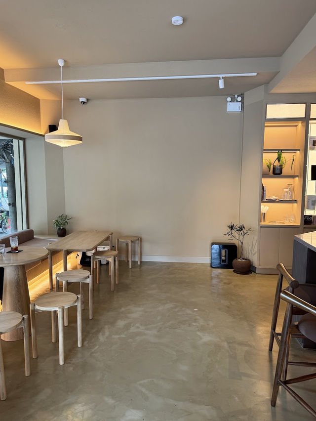 Kurasu Thonglor ร้านกาแฟชื่อดังจากเกียวโต