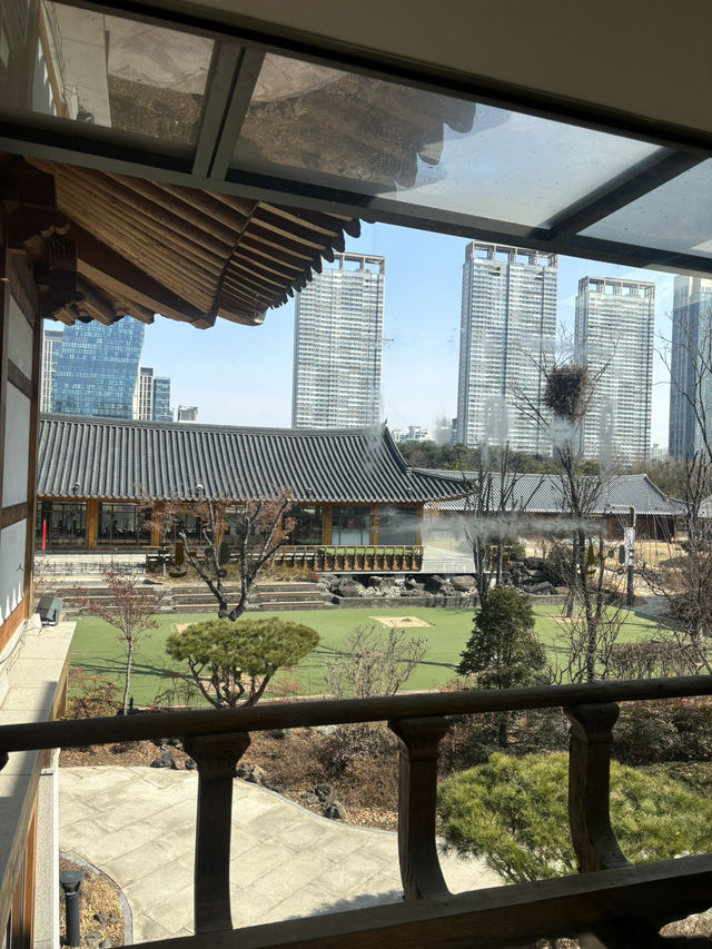 부모님과 데이트하세요💙🤎