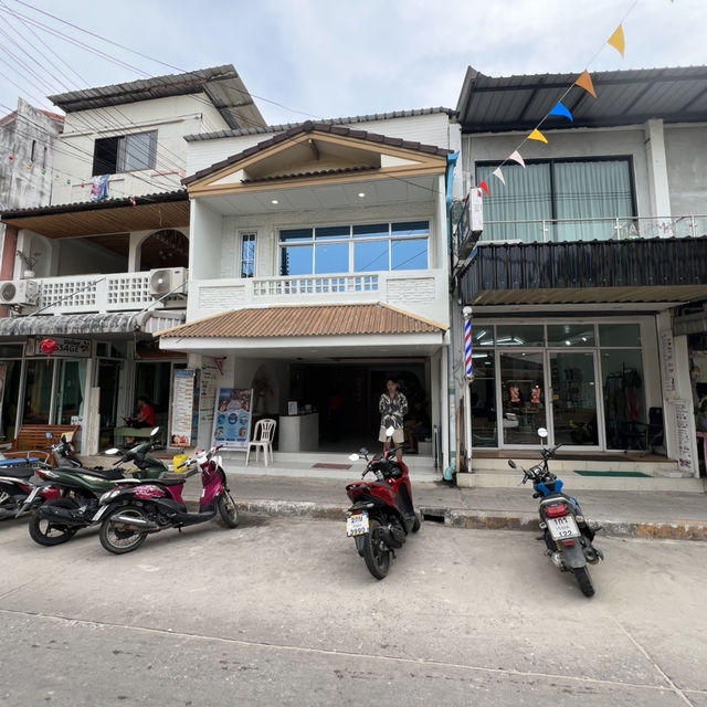 กาลครั้งหนึ่ง ที่พักเกาะเสม็ดใกล้หาดทรายแก้ว