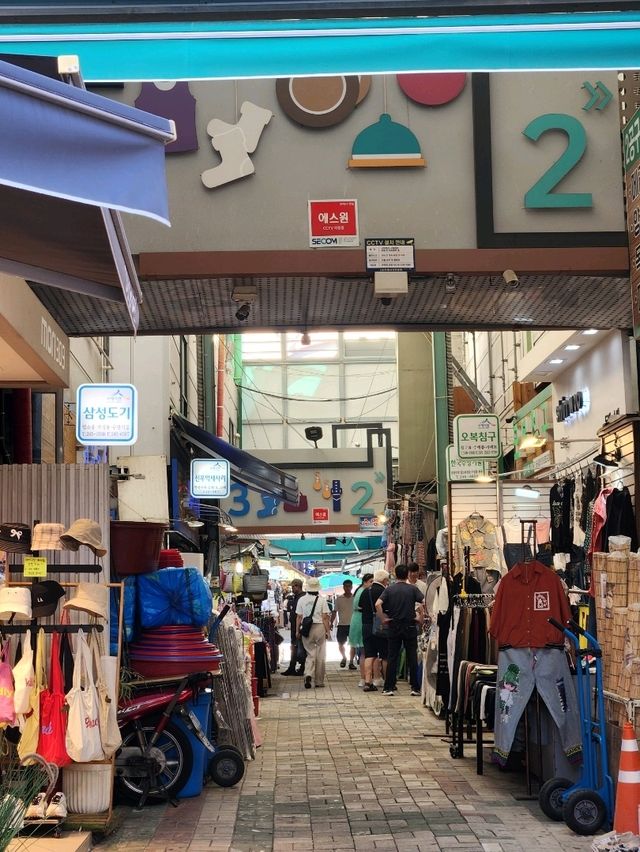 구제골목, 먹거리골목, 잡화까지 다양한 볼거리가 있는 국제시장✨️