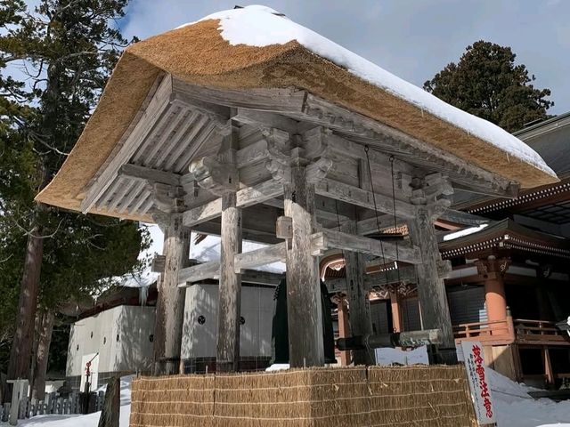 參拜日本東北三神山---出羽三山：羽黑山、月山、湯殿山